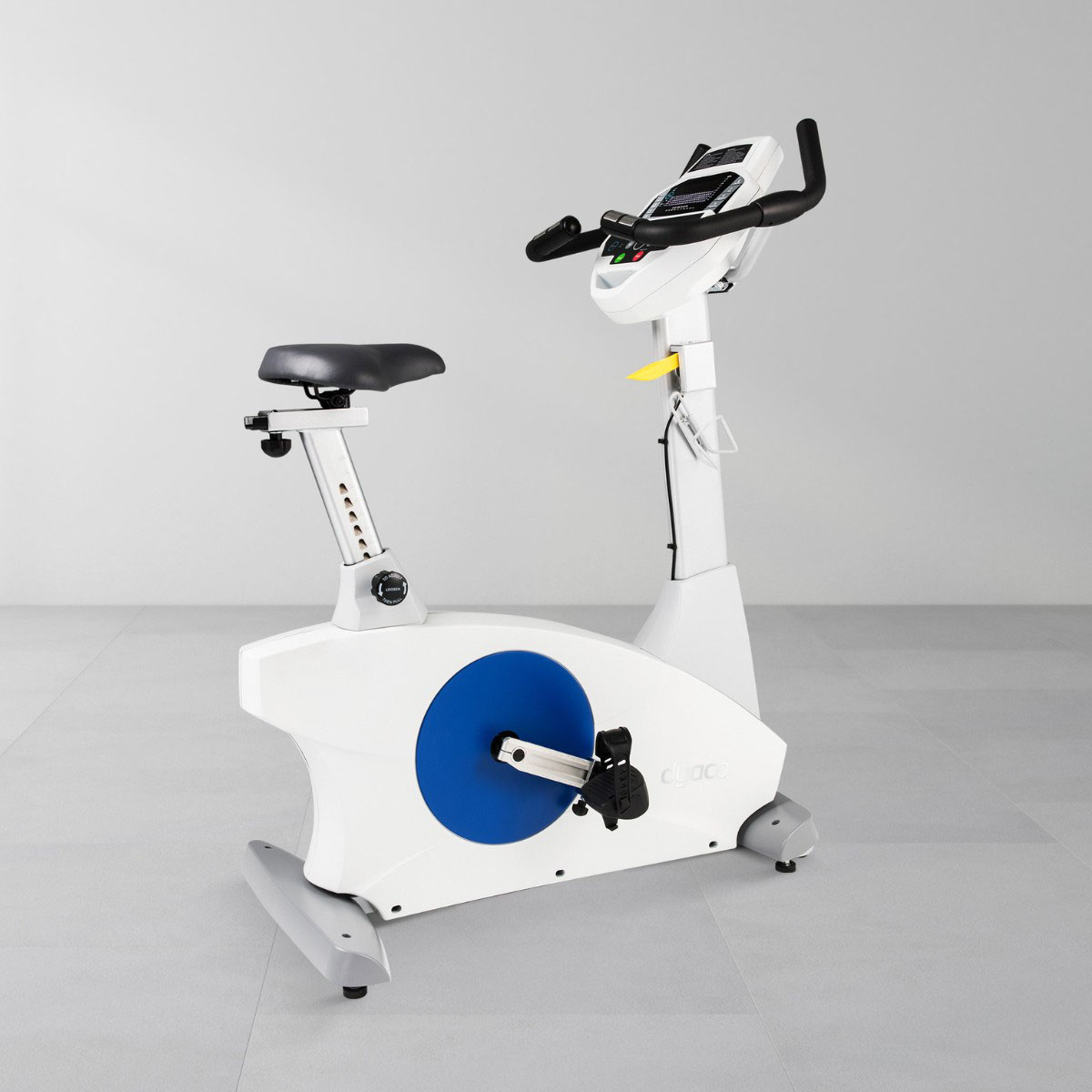 Spirit Rehab 7.0U Upright Bike 43 x 23 x 54