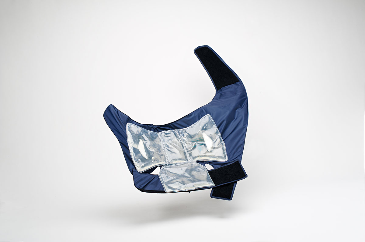 Squid Cold Compression Right Shoulder Wrap and Gel Pack Large