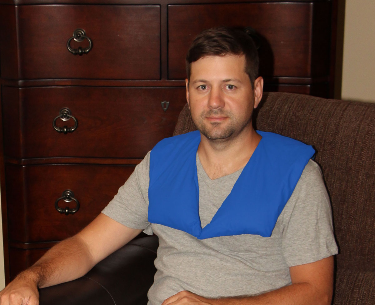 Sommerfly Wipe-Clean Weighted Shoulder Wrap Royal Blue Large