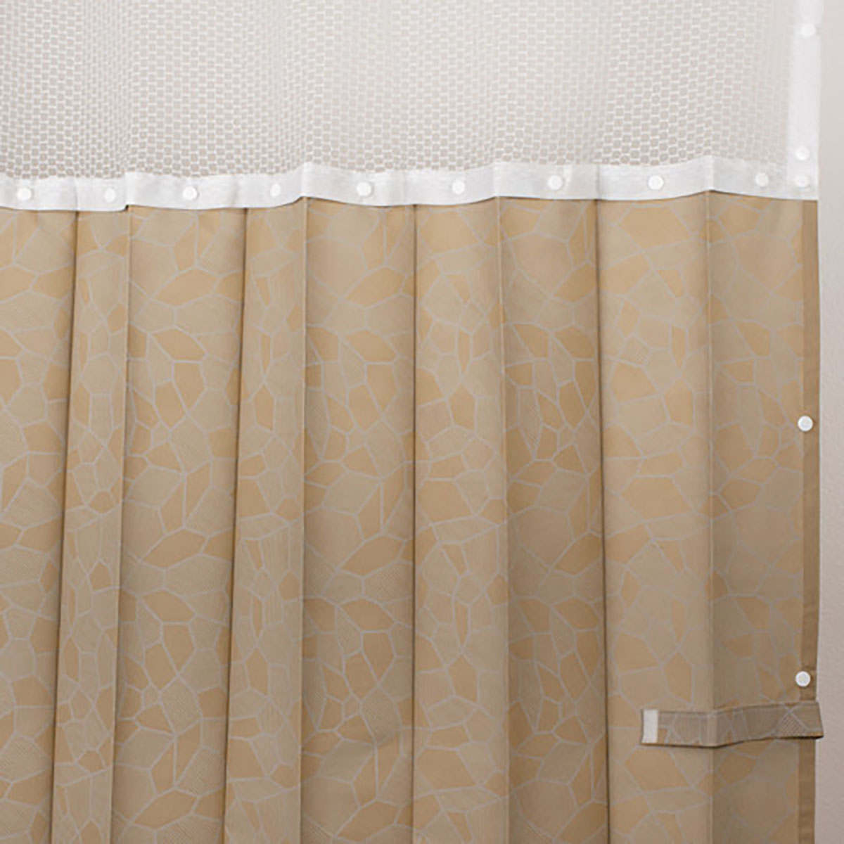 Disposable Privacy Curtains Aventura Pattern Case of 24